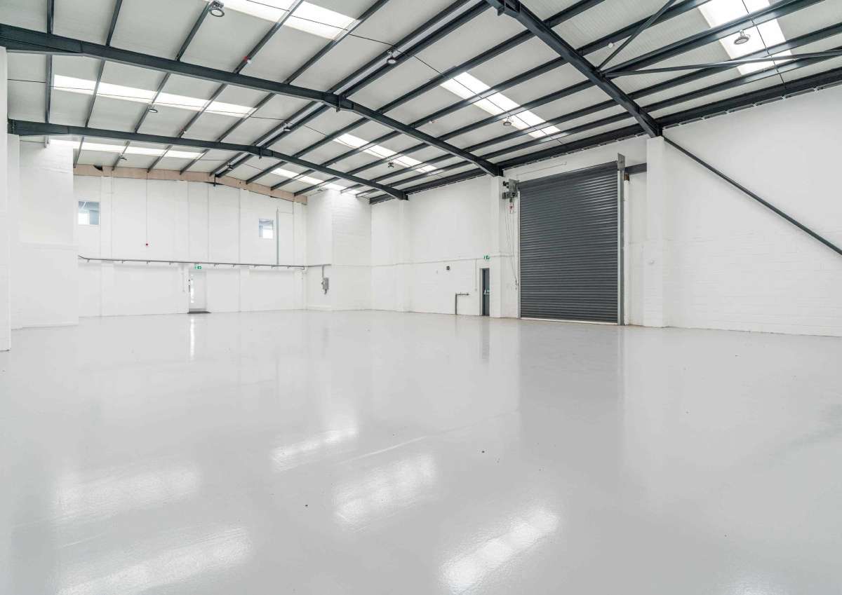 Industrial Unit in Ringwood - photo 2