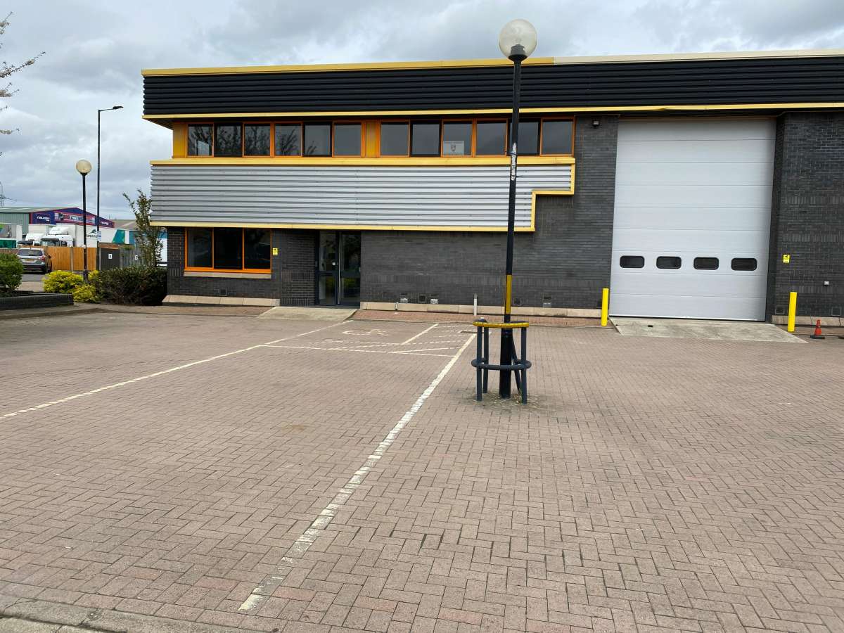 Industrial Unit To Let, Rainham