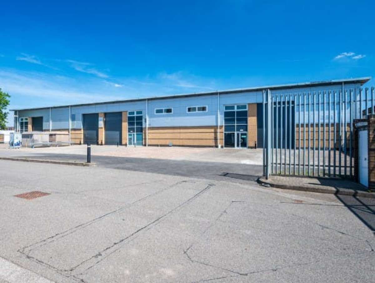 Industrial Unit To Let, London