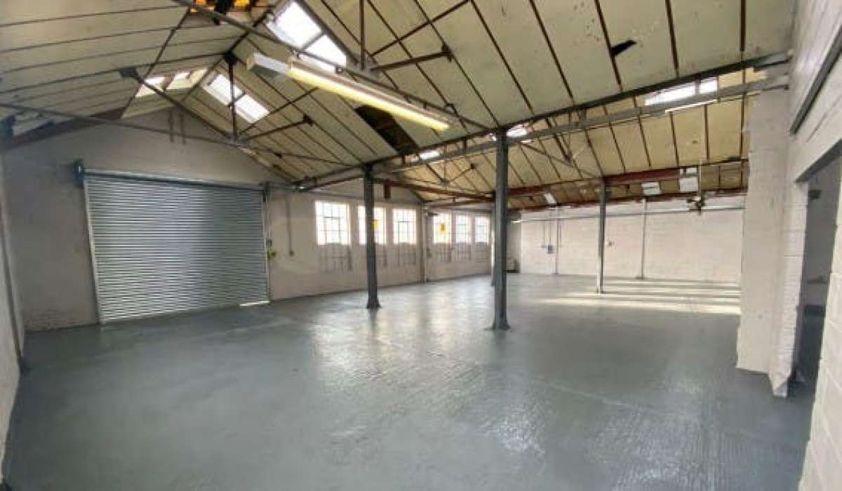 Industrial Unit in Erith - photo 2