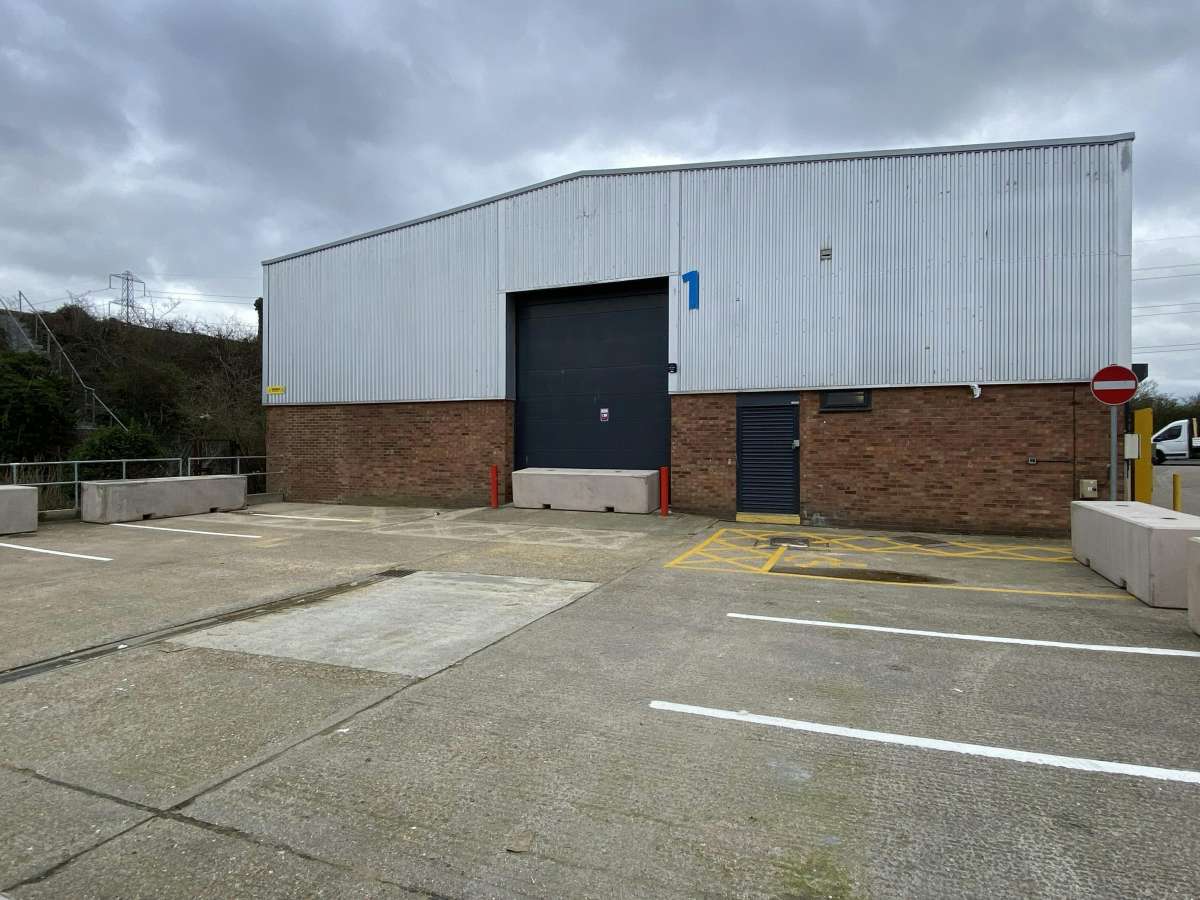 Industrial Unit To Let, Dartford