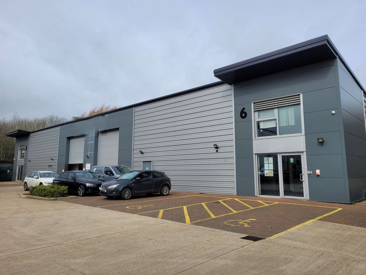 Industrial Unit To Let, Hinchingbrooke Business Park