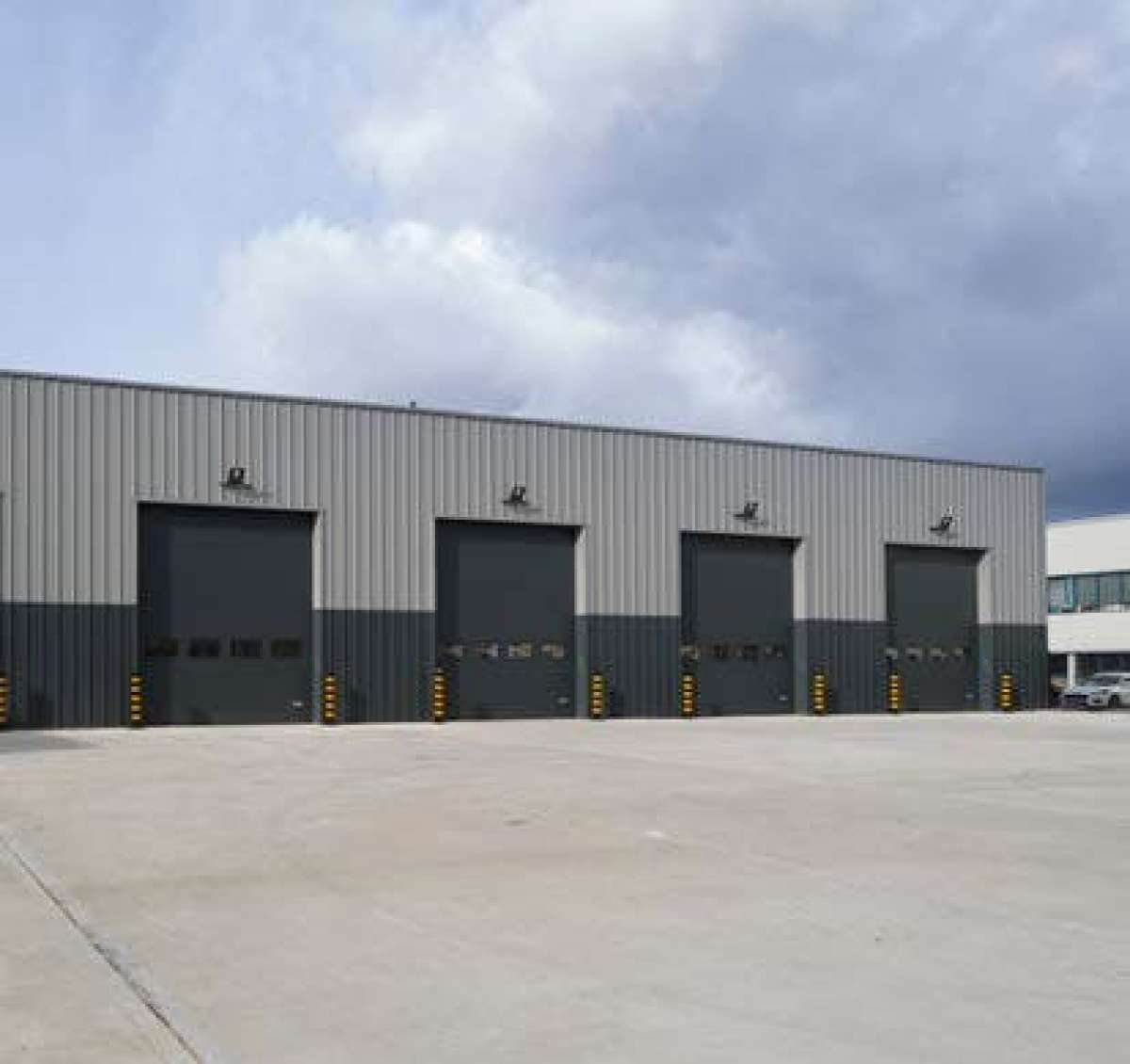 Industrial Unit To Let, Mitcham