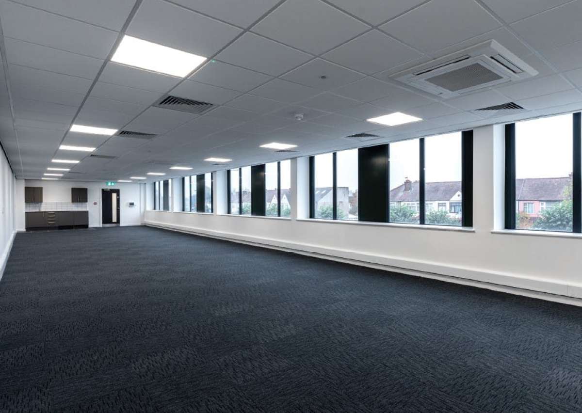 Industrial Unit in Mitcham - photo 3