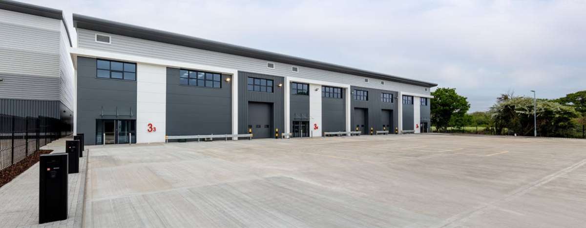 Industrial Unit To Let, Croydon