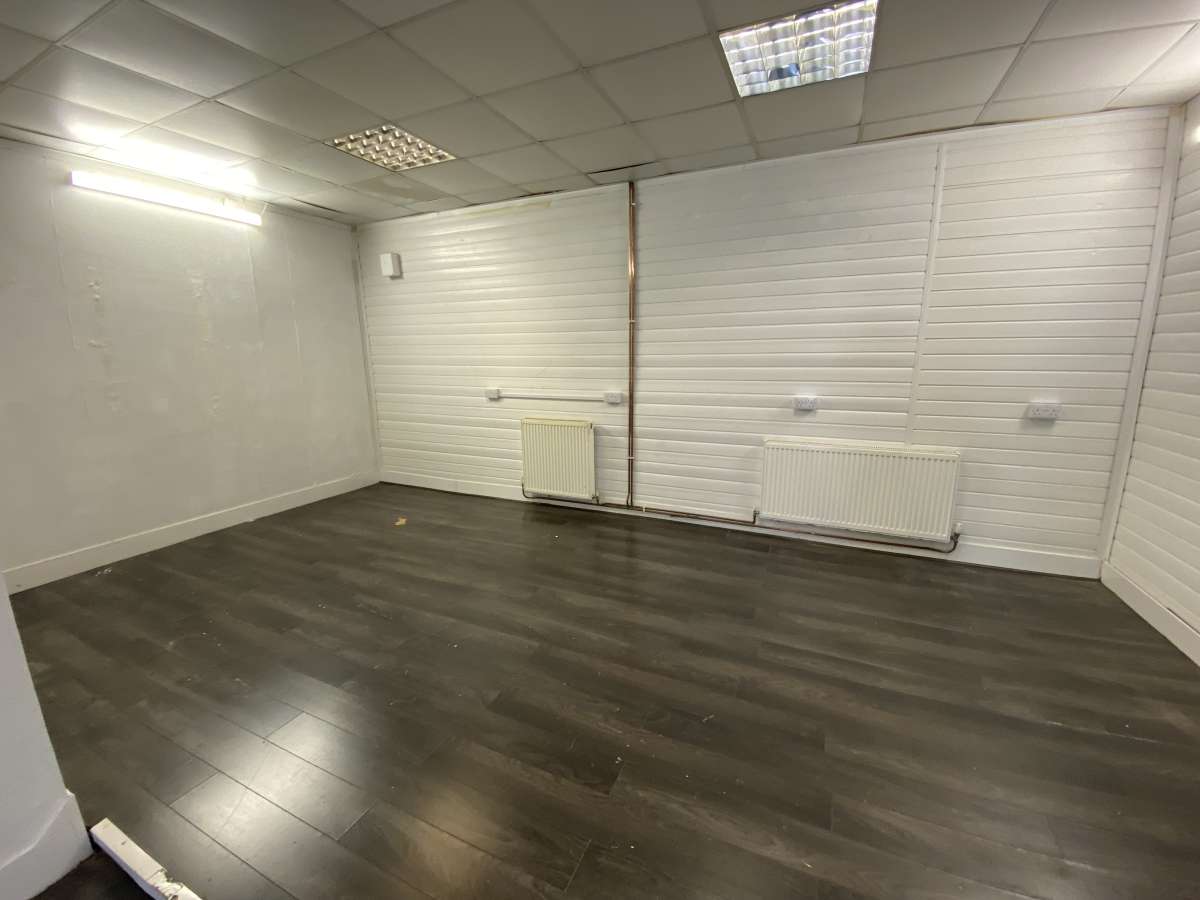 Industrial Unit in Evesham - photo 4