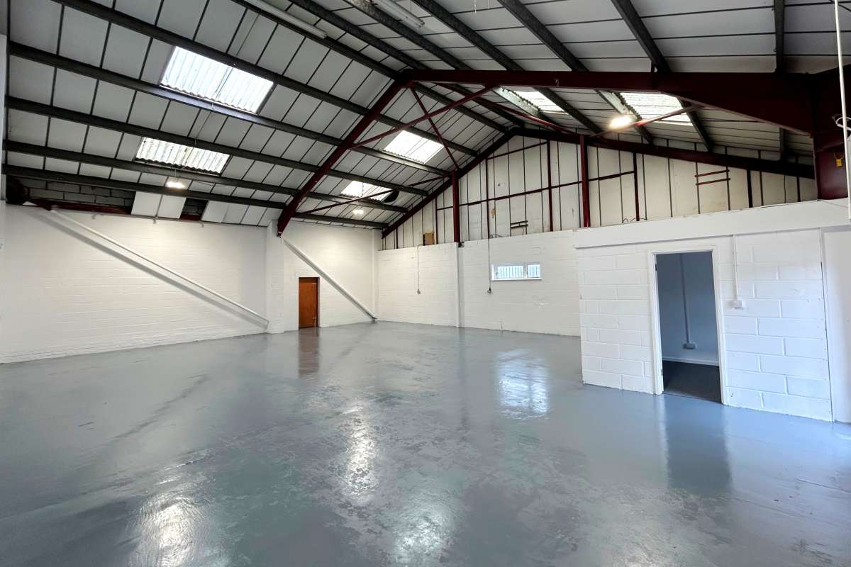 Industrial Unit in South Woodham Ferrers - photo 3