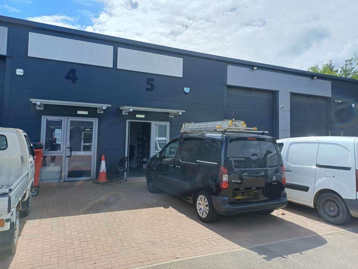 Industrial Unit in Yaxley - photo 2