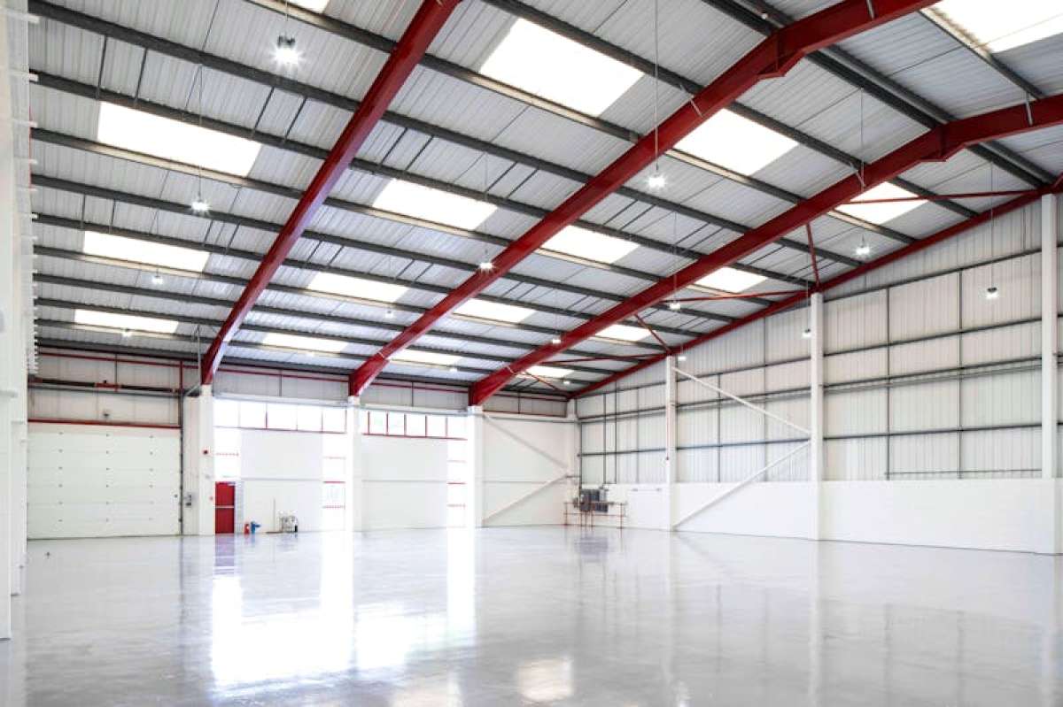 Industrial Unit To Let, Wokingham