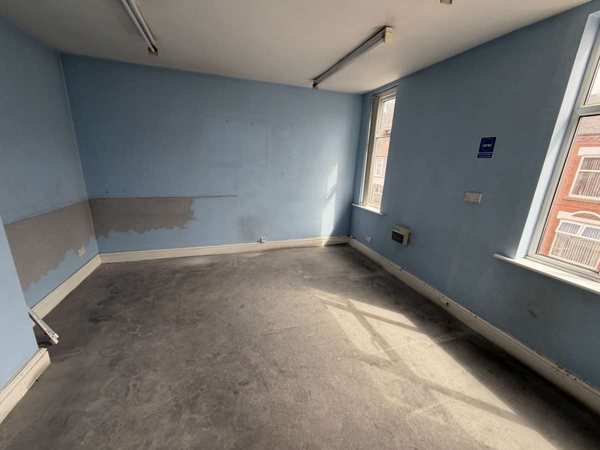 Industrial Unit in Leicester - photo 2