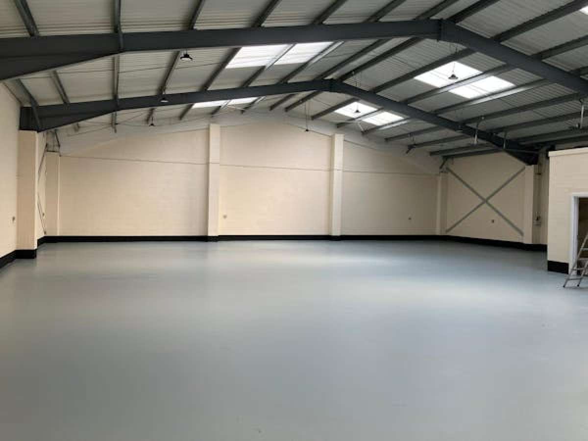 Industrial Unit in Manchester - photo 2