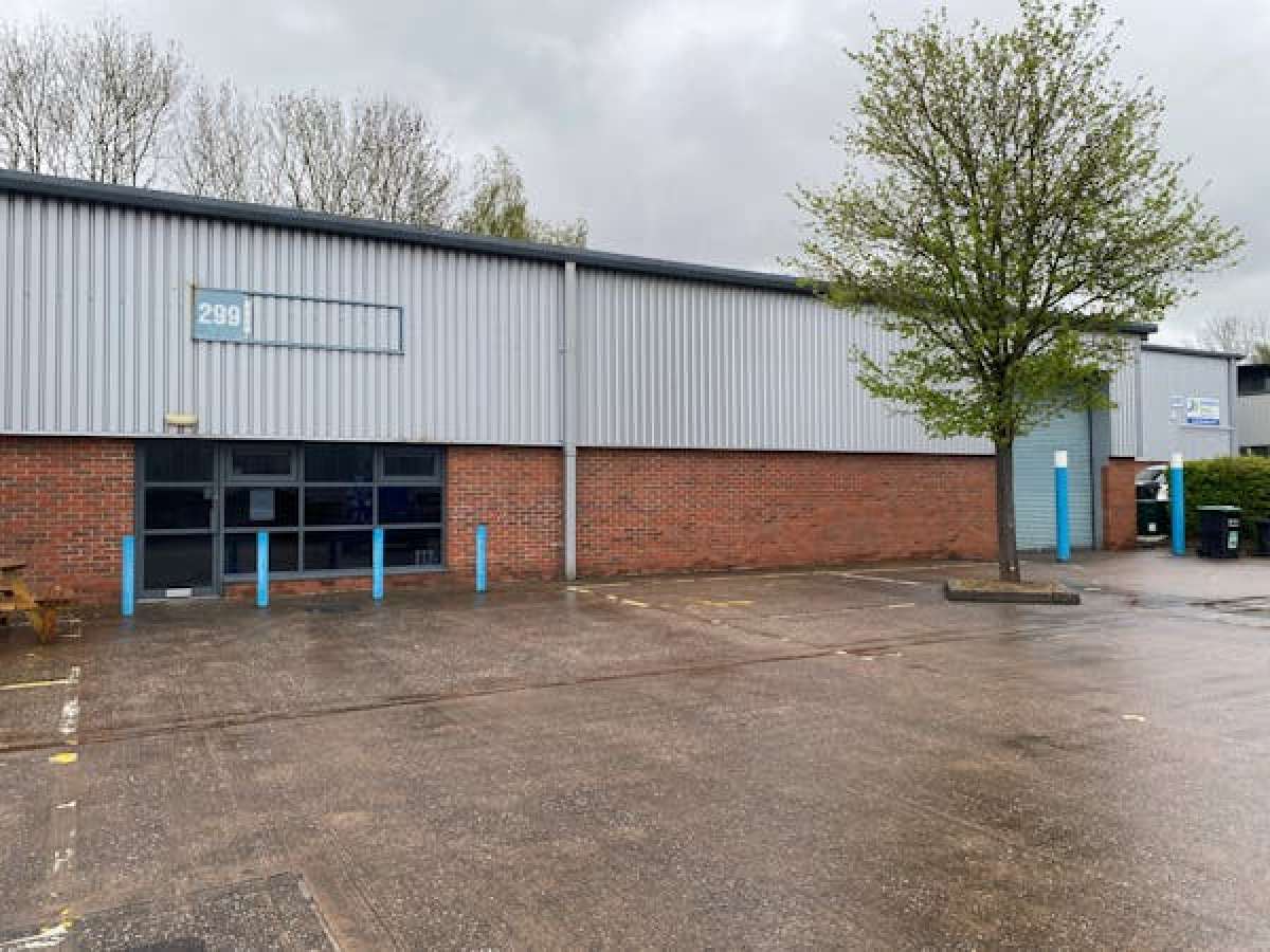 Industrial Unit To Let, Worcester