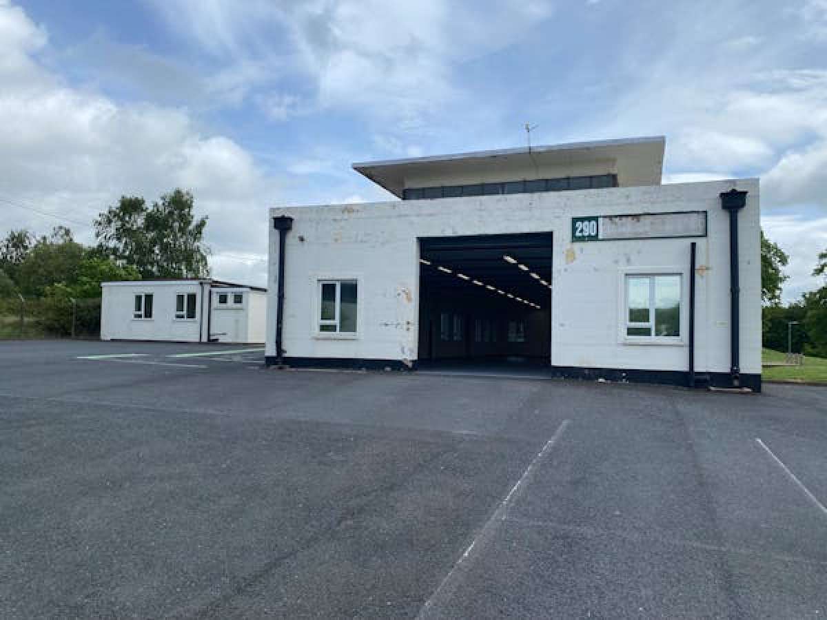 Industrial Unit To Let, Worcester