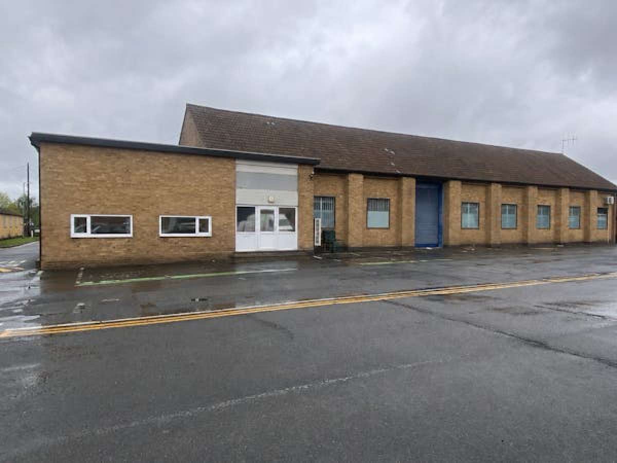Industrial Unit To Let, Worcester
