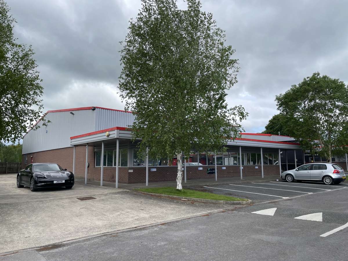 Industrial Unit in Knaresborough - photo 4