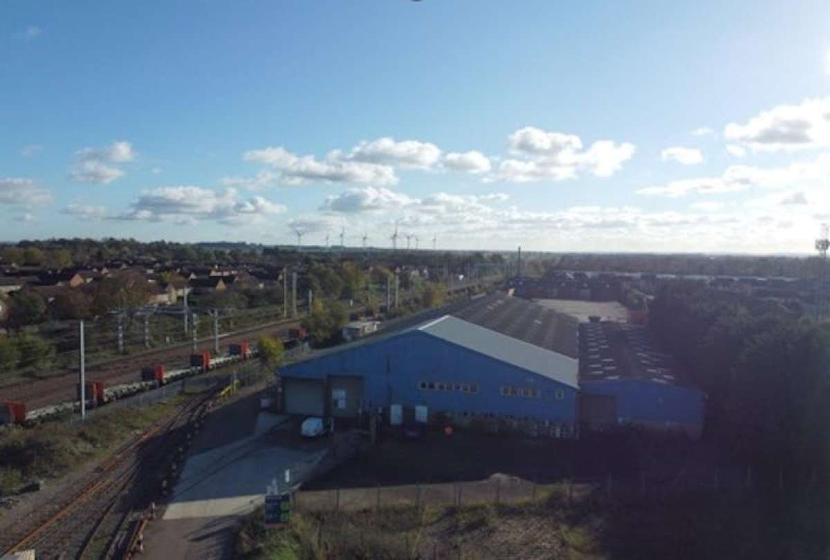 Industrial Unit To Let, Biggleswade