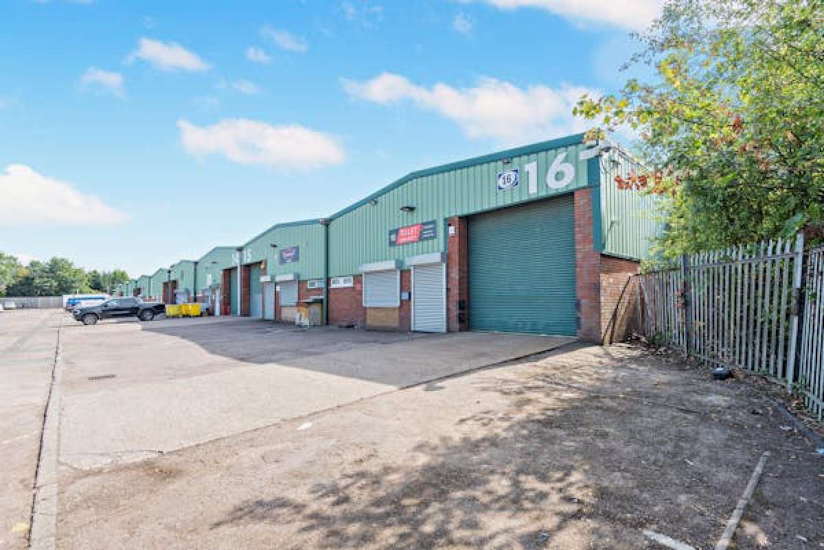 Industrial Unit in Cradley Heath - photo 4