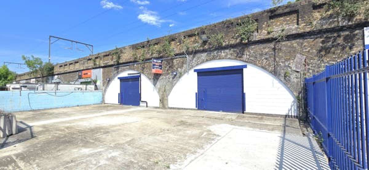 Industrial Unit in London - photo 4