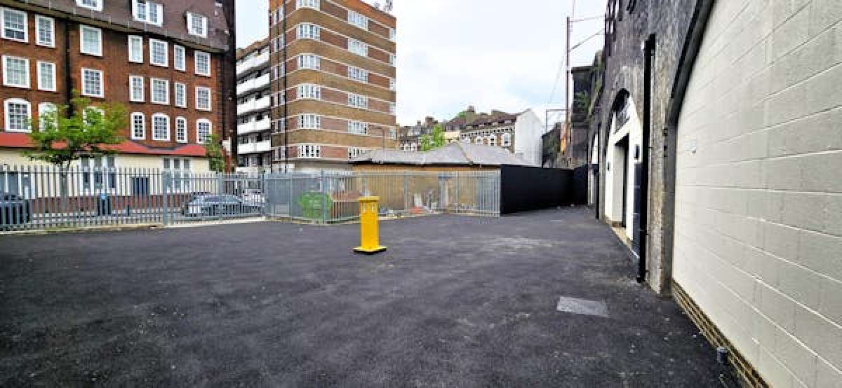 Industrial Unit in London