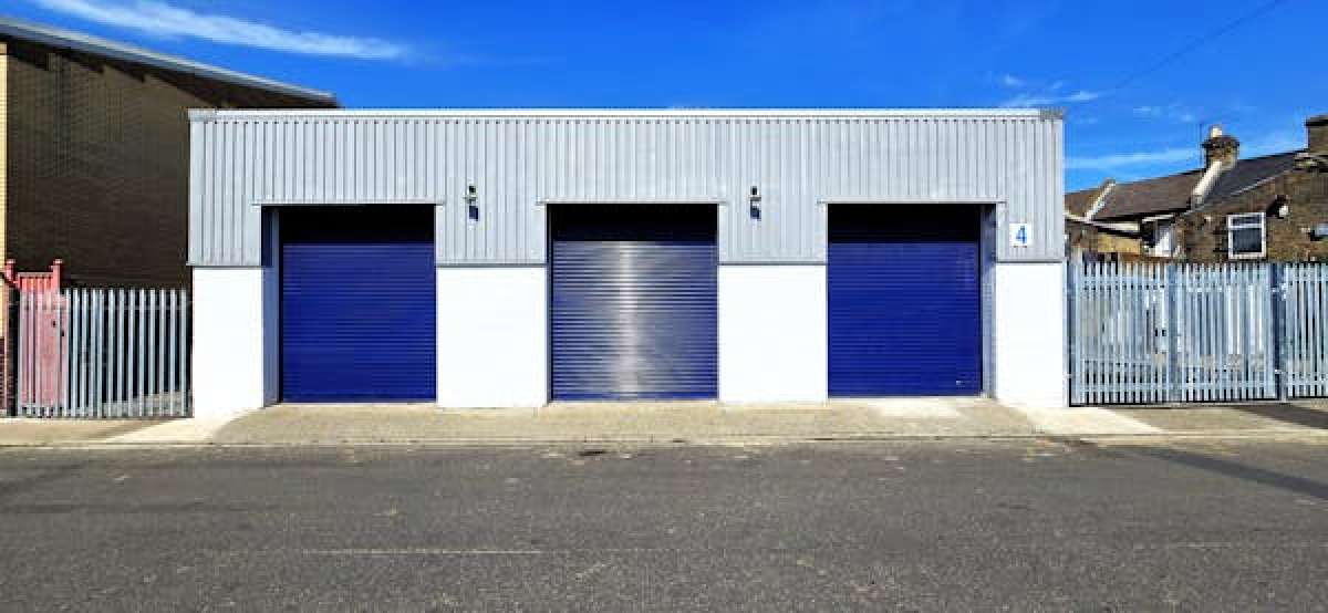 Industrial Unit To Let, London