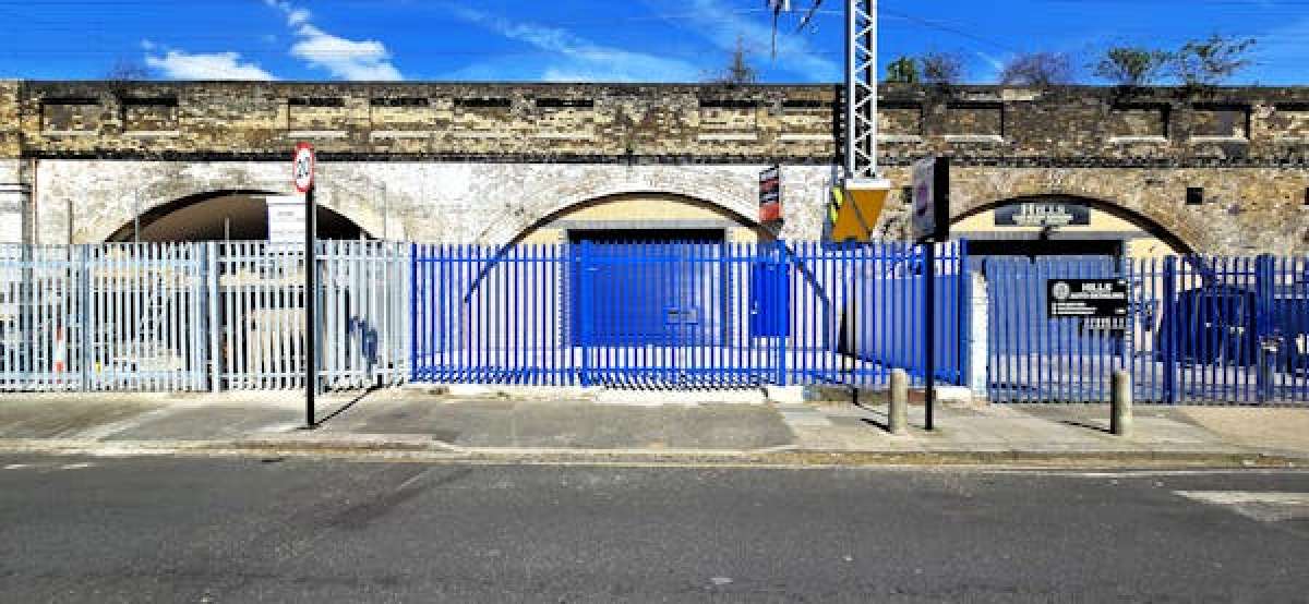 Industrial Unit To Let, London