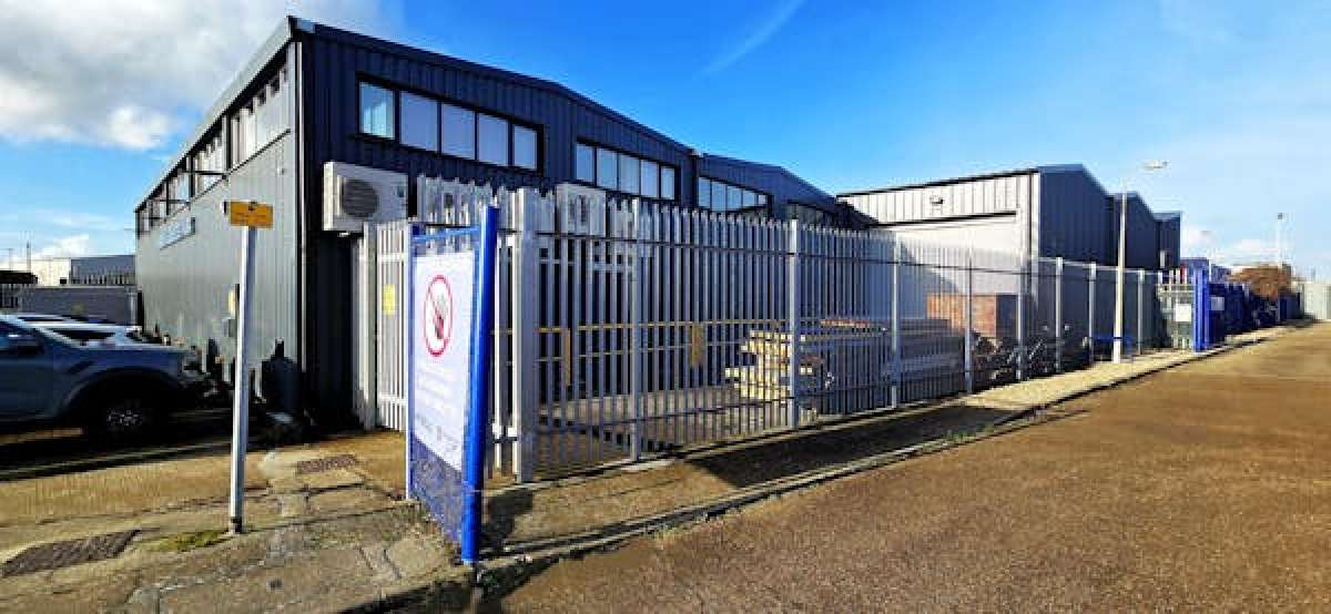 Industrial Unit To Let, Canvey Island