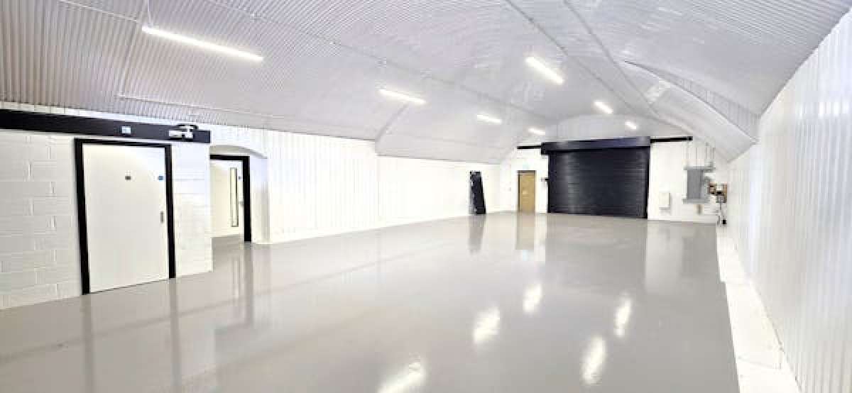 Industrial Unit in London