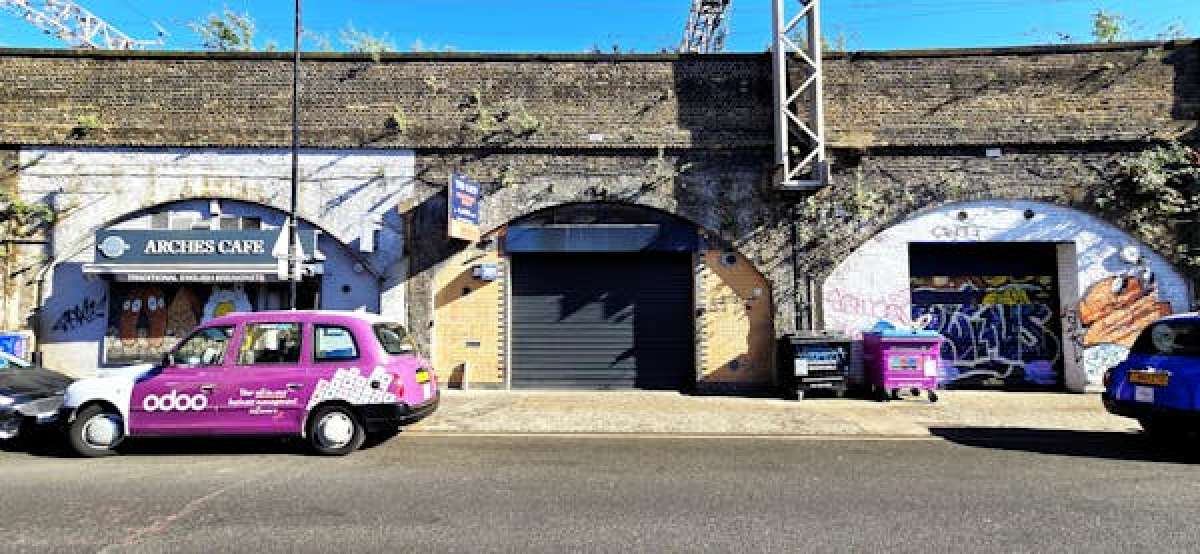 Industrial Unit To Let, London