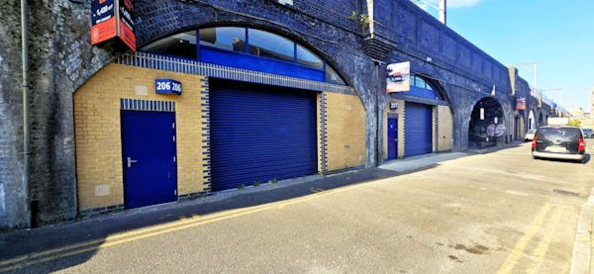 Industrial Unit To Let, London