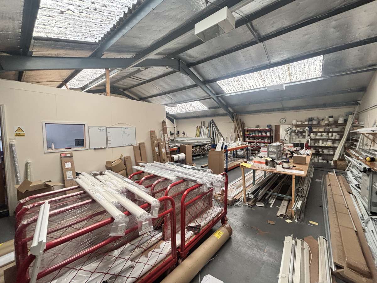 Industrial Unit in Oadby - photo 2