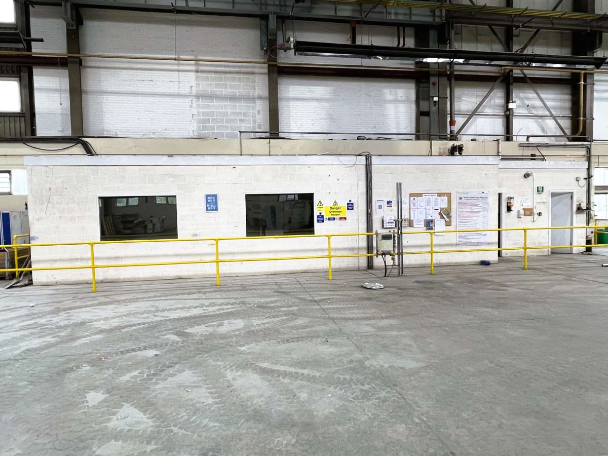 Industrial Unit in Burton On Trent - photo 3