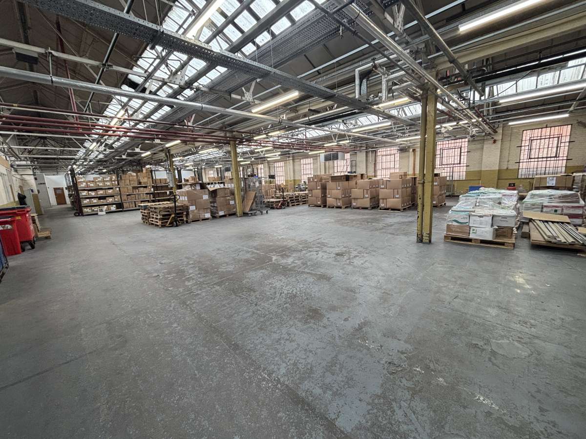 Industrial Unit in Leicester - photo 3