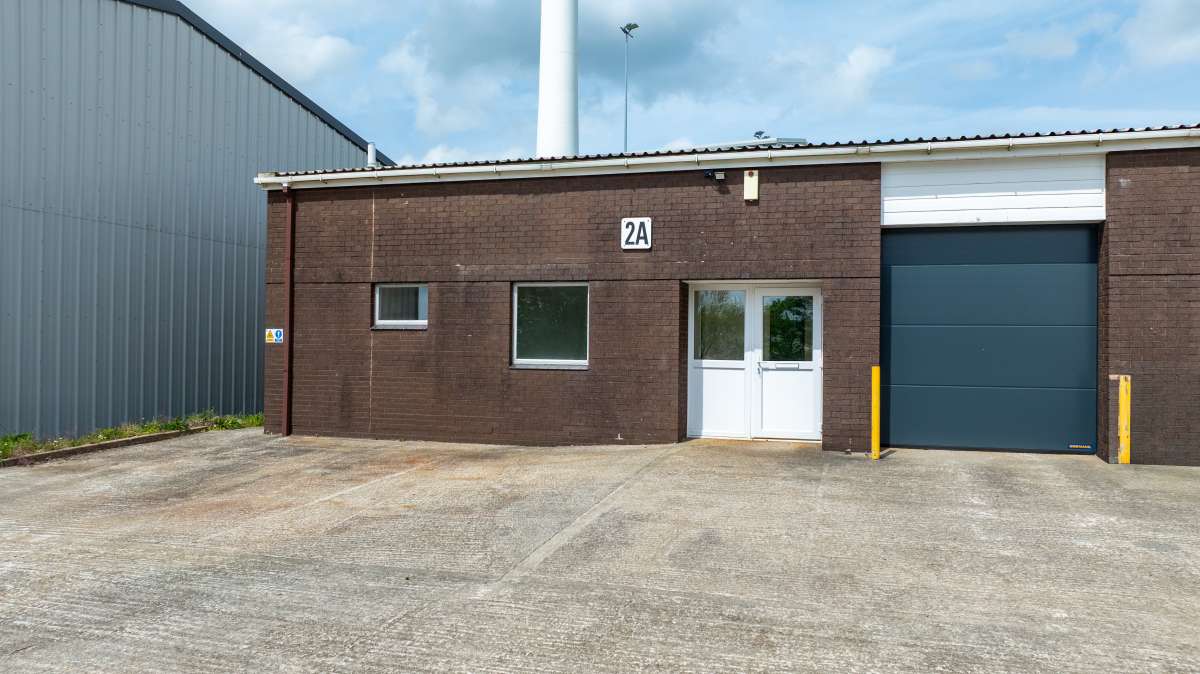 Industrial Unit To Let, Launceston