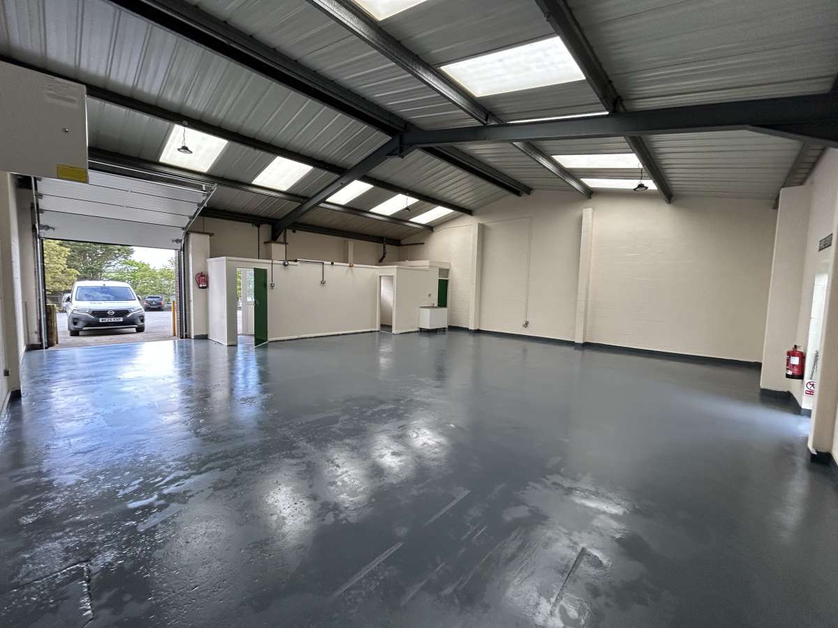 Industrial Unit in Launceston - photo 4