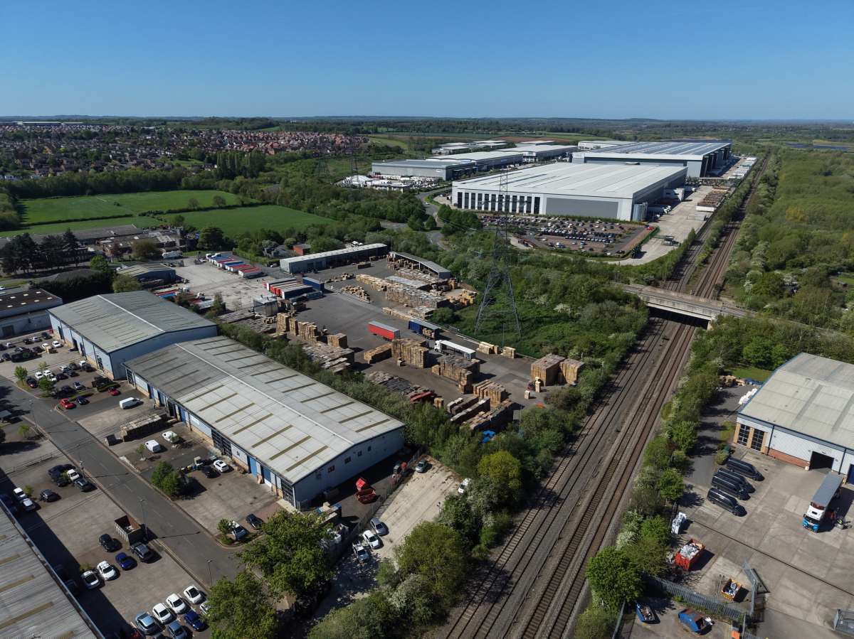 Industrial in Castle Donington
