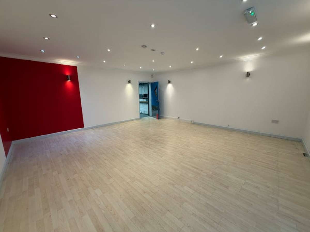 Industrial Unit in Four Marks, Alton - photo 4