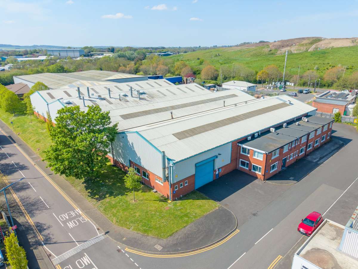 Industrial Unit in Kingswinford - photo 3