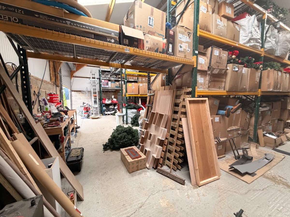 Industrial Unit in Alton - photo 4