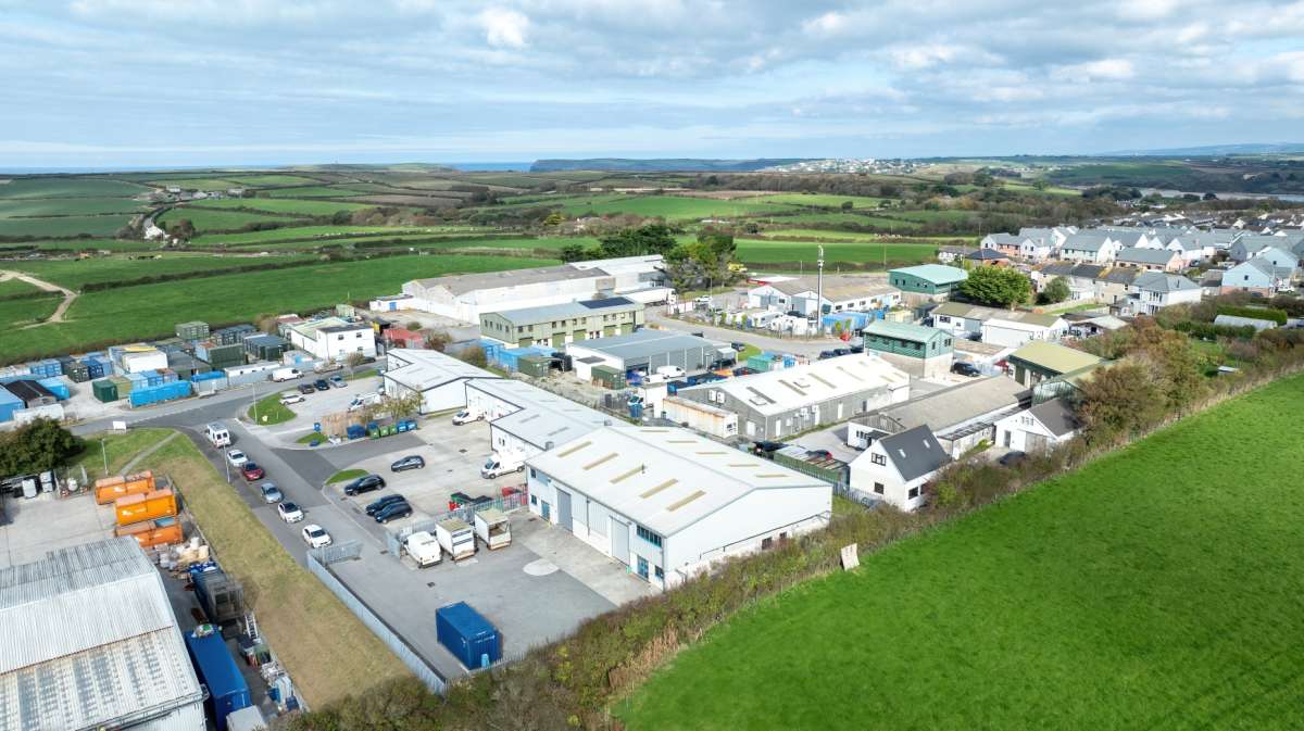 Industrial Unit in Padstow - photo 2