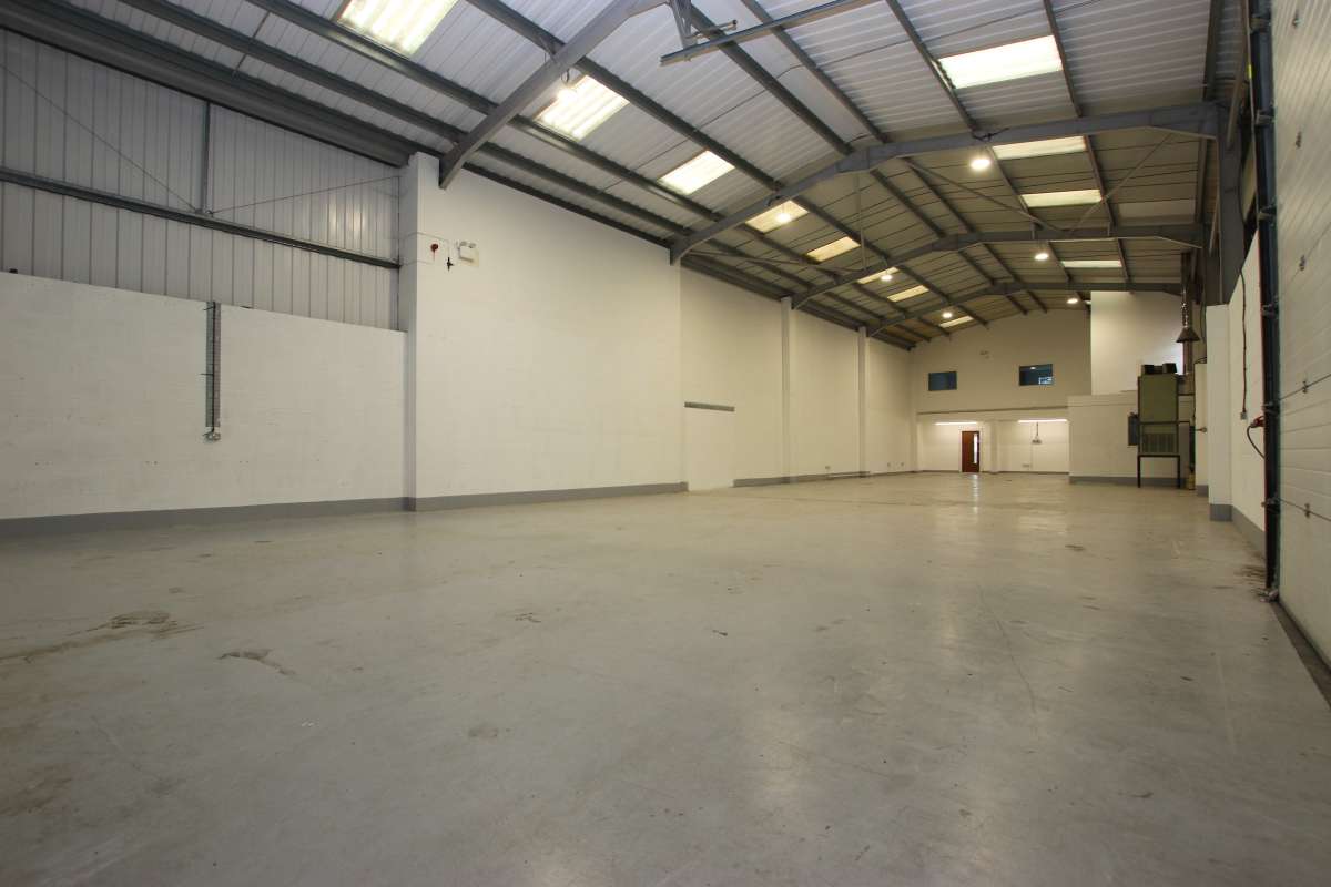 Industrial Unit in Lincoln - photo 3