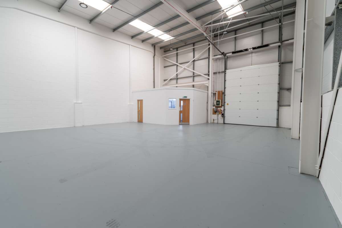 Industrial Unit in Redhill - photo 4