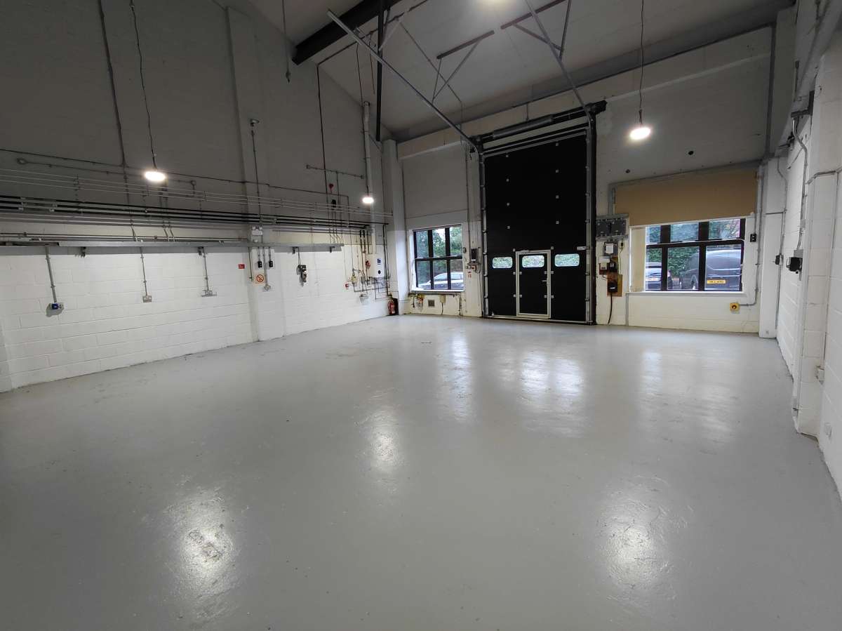 Industrial Unit in Dorking - photo 3