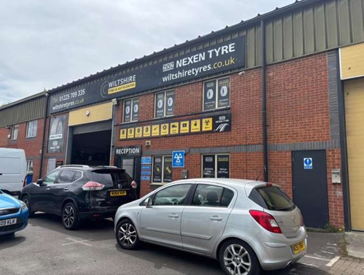 Industrial Unit in Bowerhill - photo 4