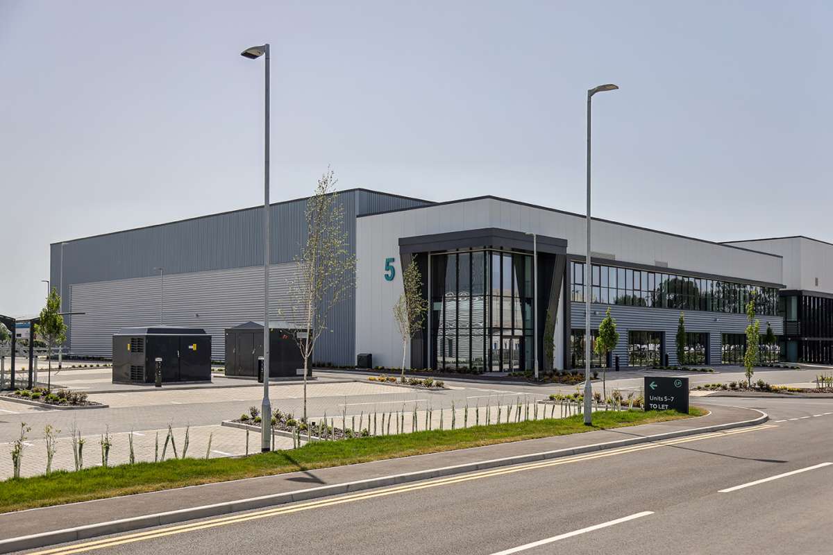 Industrial Unit in Havant - photo 2