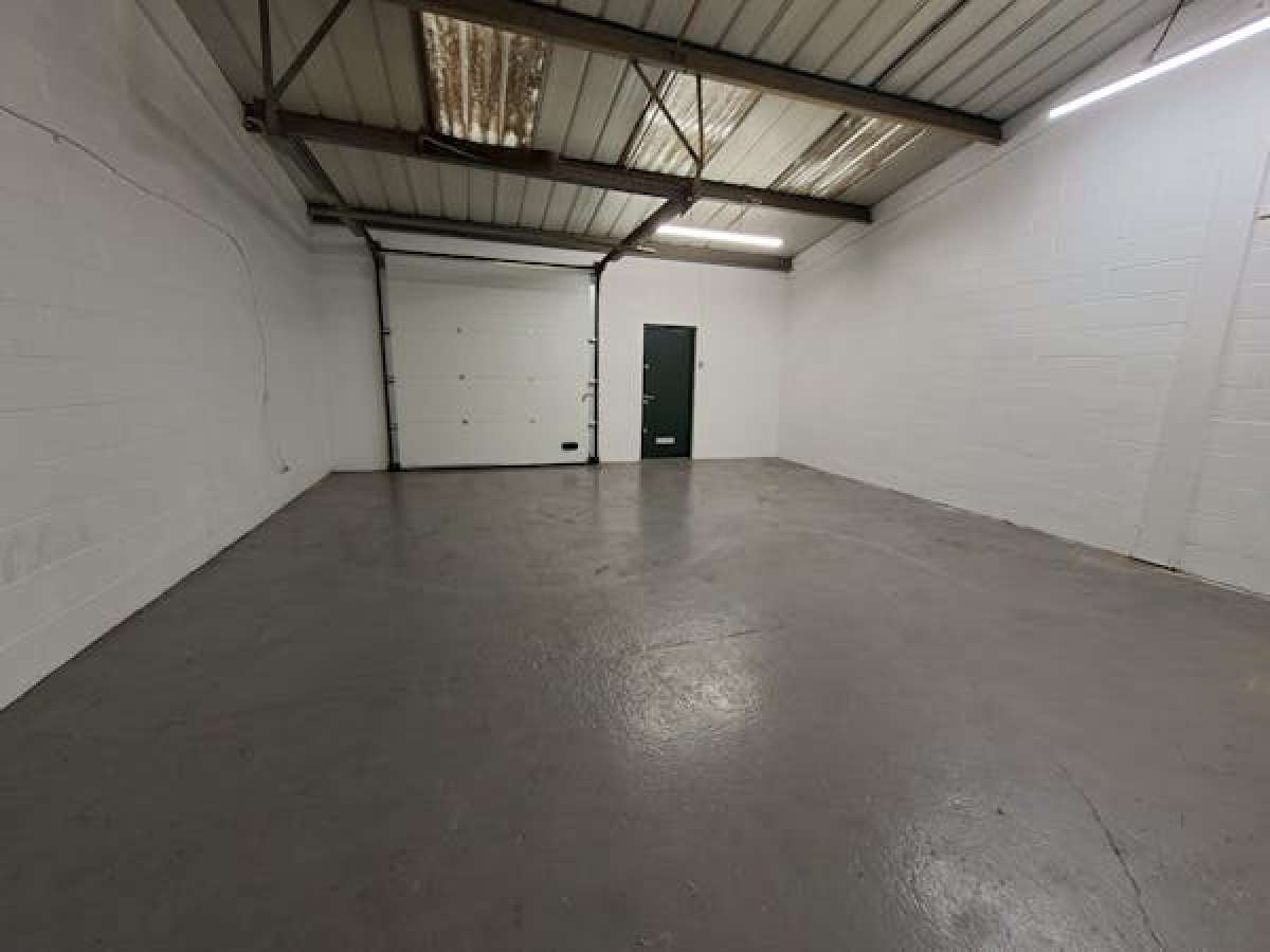 Industrial Unit in Doncaster - photo 3