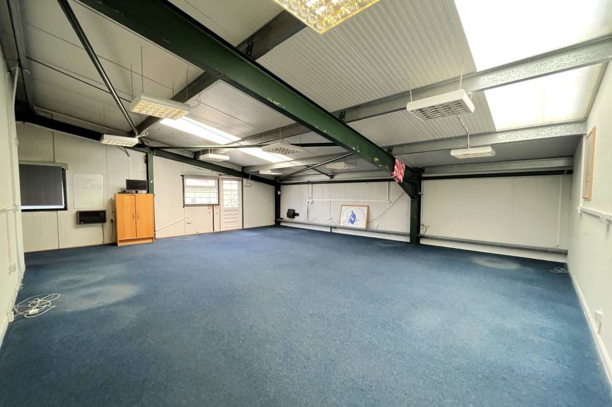 Industrial Unit in Great Leighs - photo 3