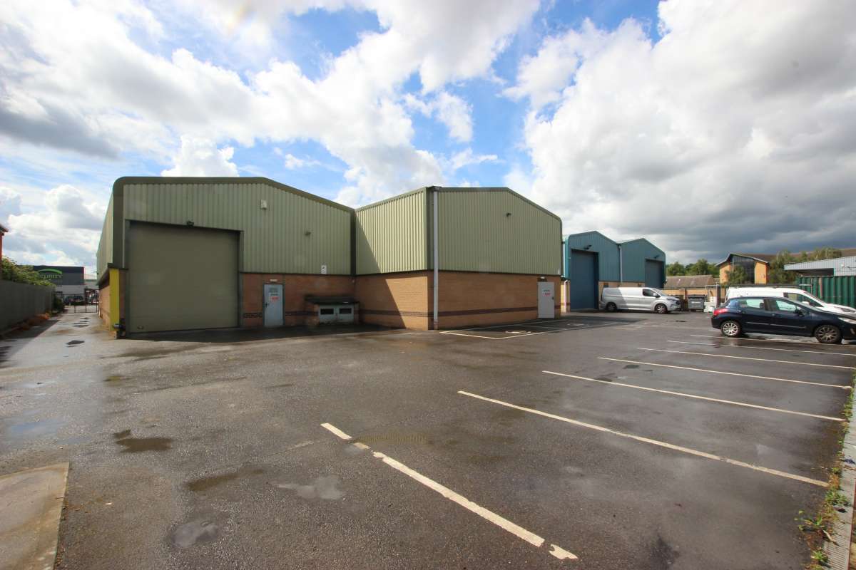 Industrial Unit in Lincoln - photo 2