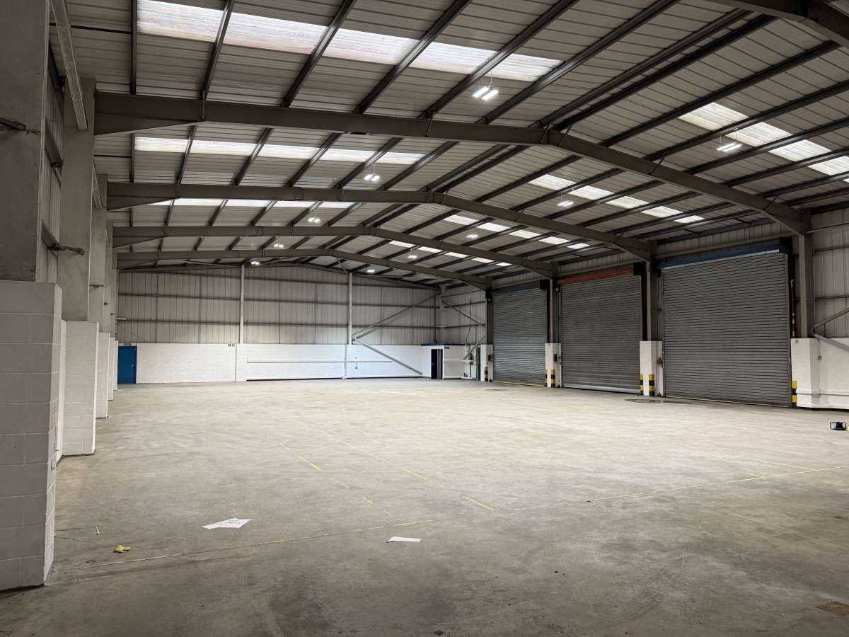 Industrial Unit in Bradford - photo 2