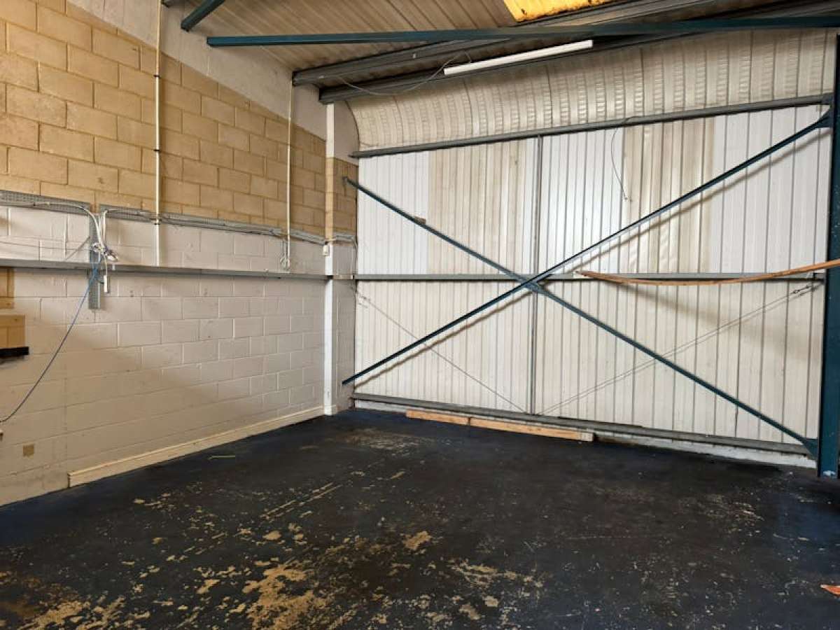 Industrial Unit in Egham - photo 2