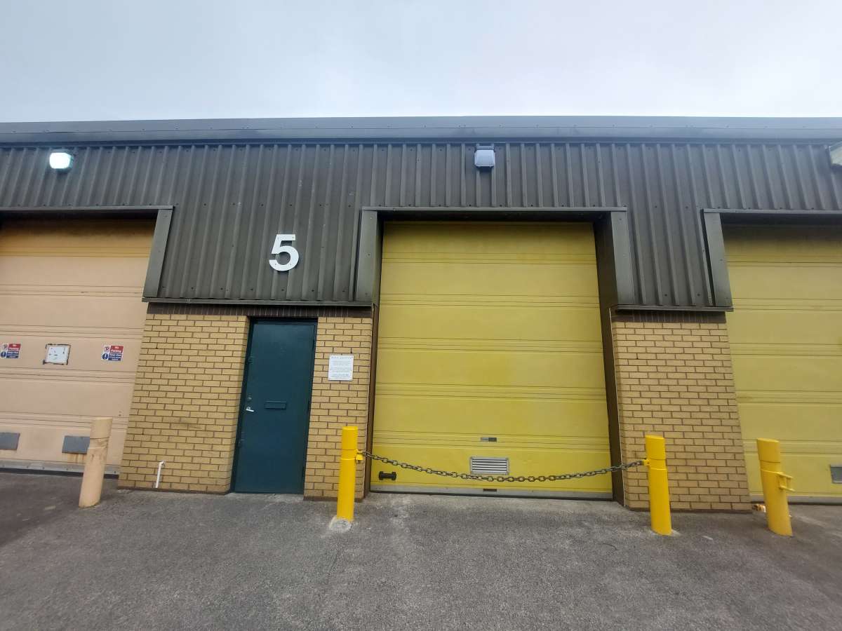 Industrial Unit To Let, Fairlie
